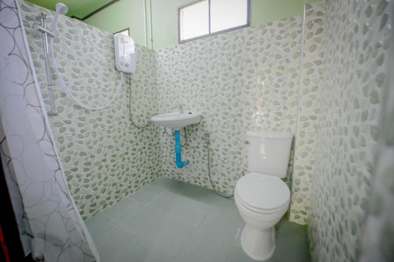 Mrk Resort & Massage Lopburi Bagian luar foto